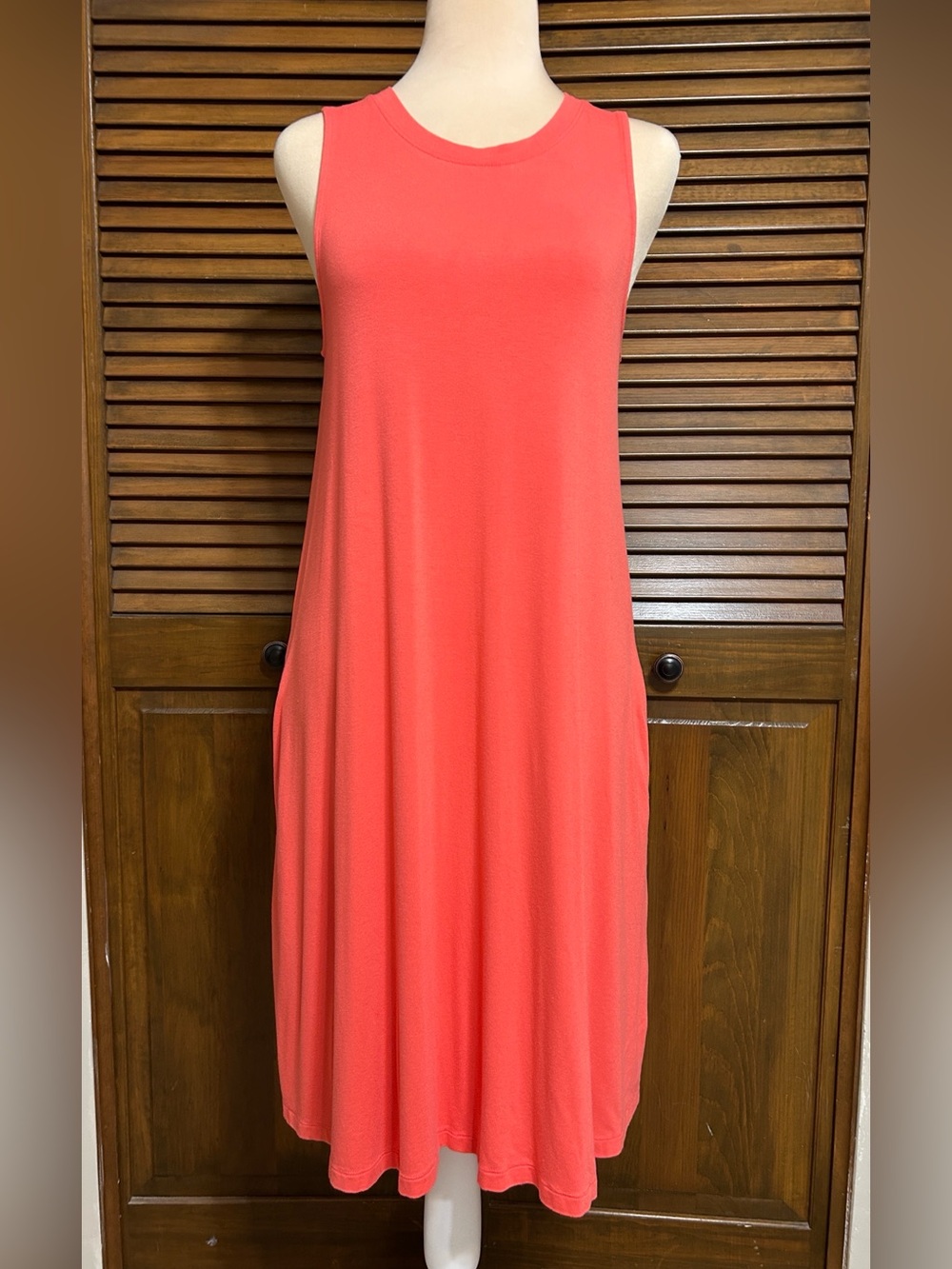 NWOT Time and Tru Qty 2 Sleeveless Knit Swing Dresses Side Pockets Size M - Picture 2 of 8